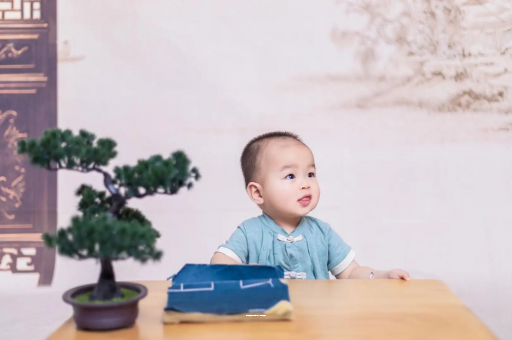广水宝宝喊肚子疼怎么回事